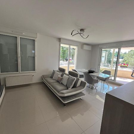 Appartement Entierement Equipe Charbonnières-les-Bains Extérieur photo