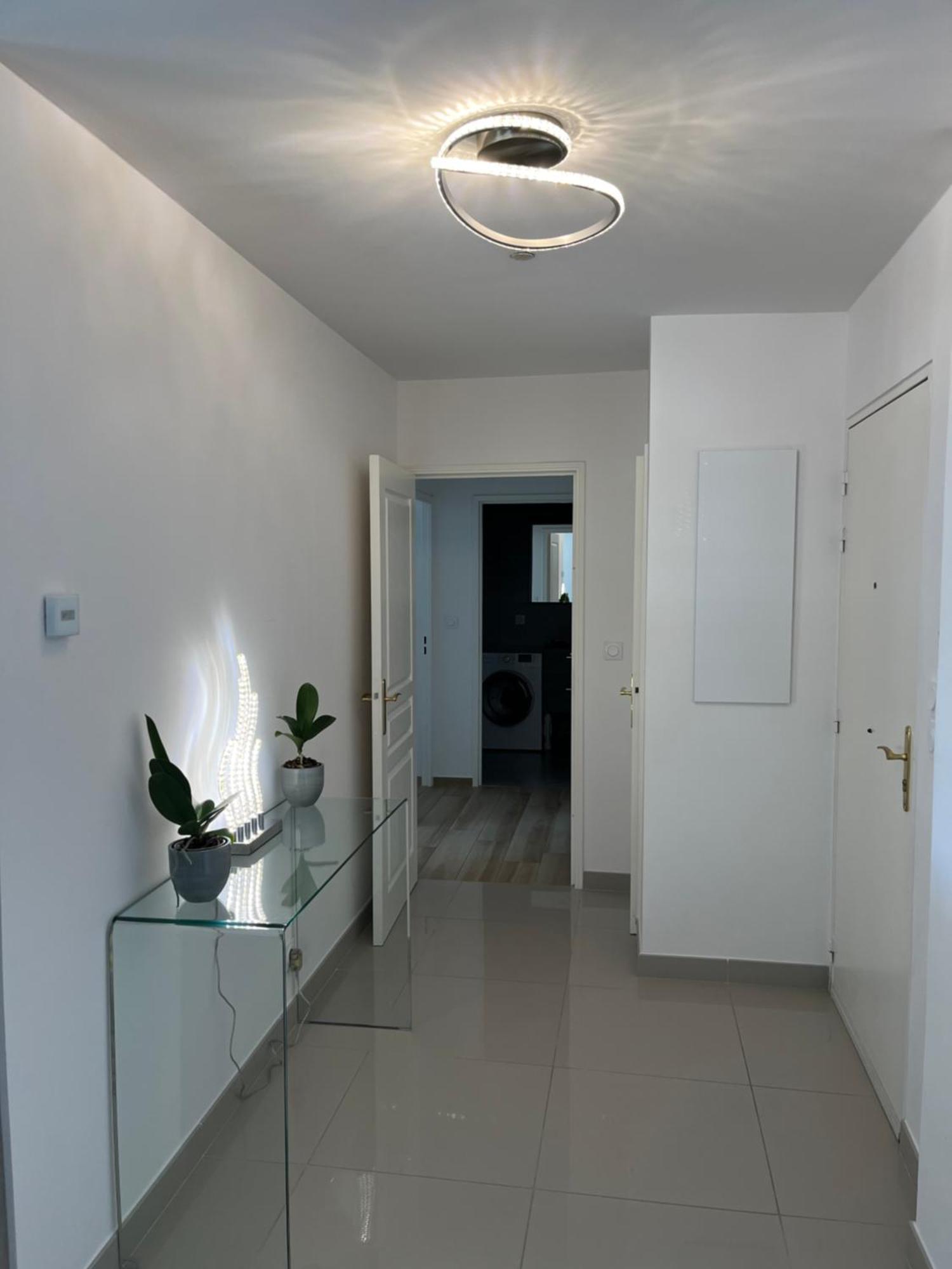 Appartement Entierement Equipe Charbonnières-les-Bains Extérieur photo
